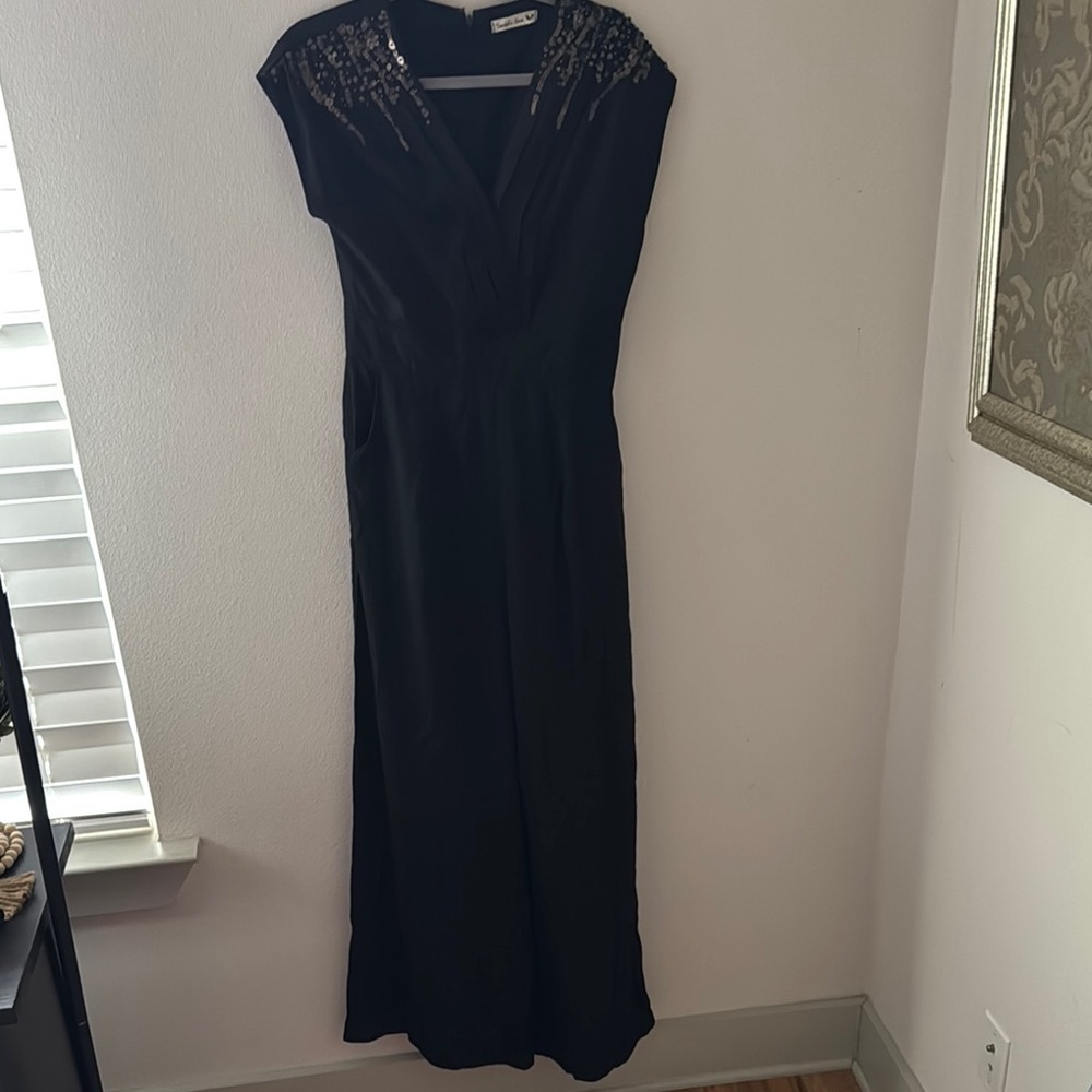 Double zero‎ black mate sequin embellished V cleavage sleeveless jumpsuit Sz S